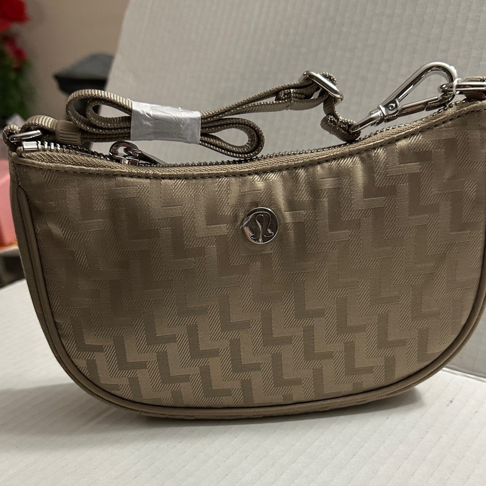 Lululemon Athletica Beige